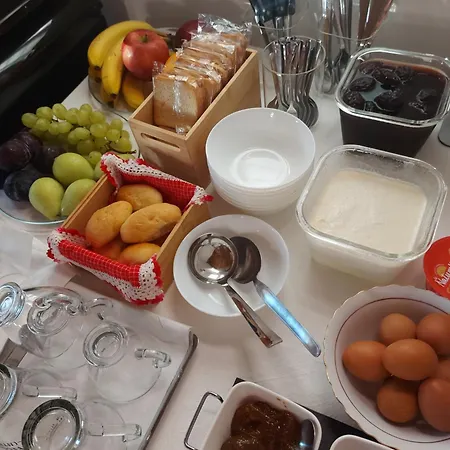 Aida Bed & Breakfast 3*
